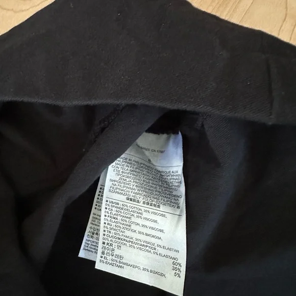 🌻 2/$10 Banana Republic black v neck sleeveless dress size 8 gold back zipper - Picture 5 of 10